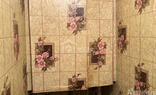 Продажа 2-комн квартиры на вторичном рынке Гатчина г, Хохлова ул,  д. 23