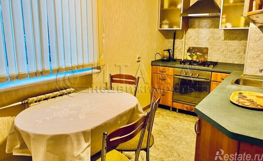 Продажа 3-комн квартиры на вторичном рынке Купчинская ул,  д. 29 к1