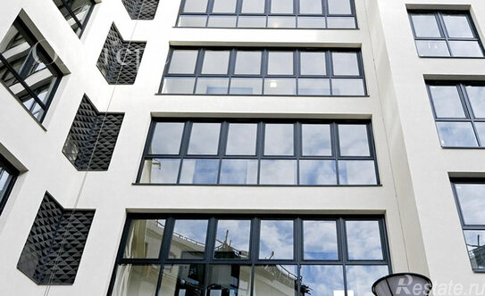 Продажа 4-комн квартиры на вторичном рынке ул Миргородская,  д. 1