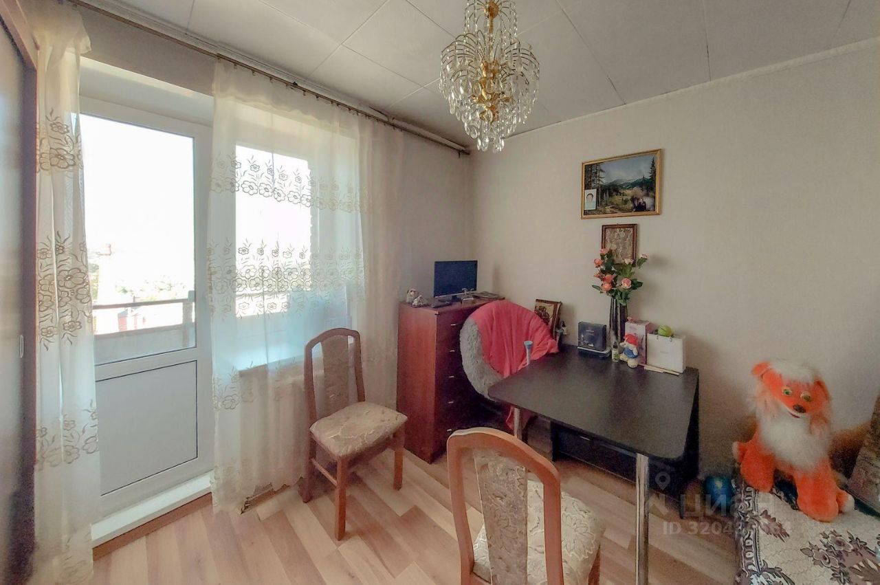 Продажа 3-комн квартиры на вторичном рынке Ириновский проспект, 21К1