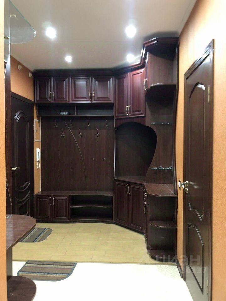 Продажа 2-комн квартиры на вторичном рынке проспект Королева, 21к1