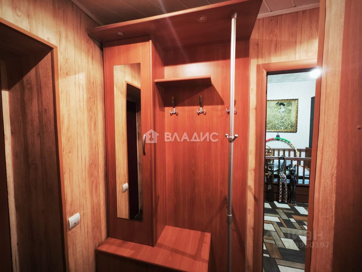 Продажа 2-комн квартиры на вторичном рынке пос. Рыбное, 2
