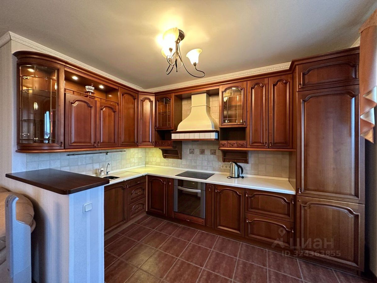 Продажа 2-комн квартиры на вторичном рынке улица Веденеева, 8к1