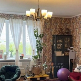 Продажа 3-комн квартиры на вторичном рынке Лаврский переулок