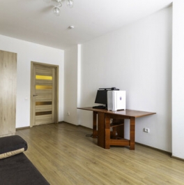 Продажа 2-комн квартиры на вторичном рынке Космонавтов пр-кт,  д. 106