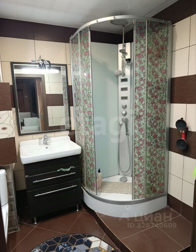 Продажа 2-комн квартиры на вторичном рынке Западный мкр, улица Лунная, 1к1