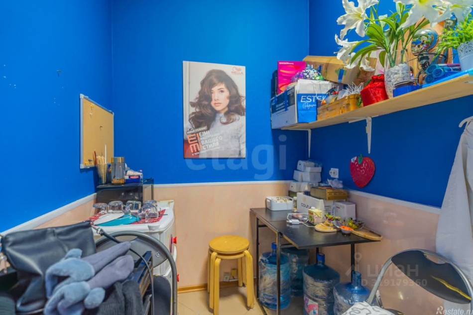 Продажа торгового помещения Сиреневый б-р,  д. 23,  к. 2