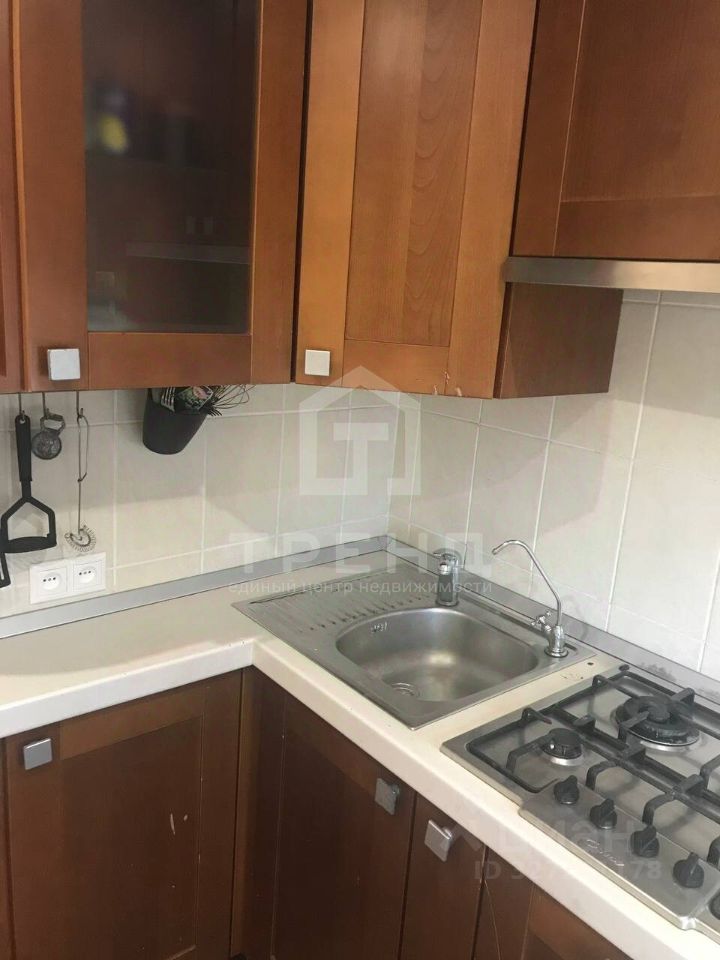 Продажа 2-комн квартиры на вторичном рынке Кузьмоловский пгт, улица Рядового Леонида Иванова, 19