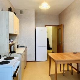 Аренда 1-комн квартиры на вторичном рынке ул Оптиков,  д. 34,  к. 2