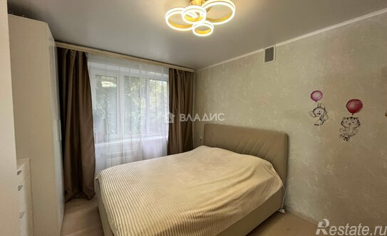 Продажа 2-комн квартиры на вторичном рынке Подольск г, Климовск мкр, Школьная ул,  д. 8