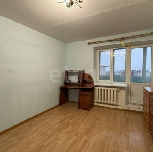 3-комн квартира Волхов, Южный б-р,  д. 5