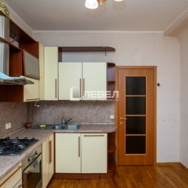 Продажа 4-комн квартиры на вторичном рынке Подольск г, Климовск мкр, Заводская ул,  д. 9/1