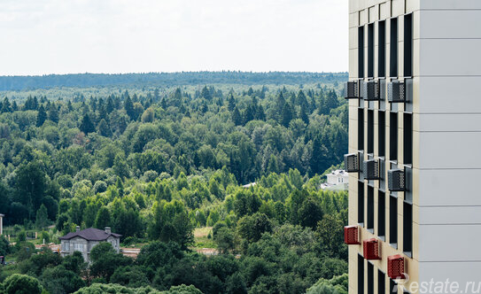 Продажа 1-комн квартиры на вторичном рынке Золотошвейная ул,  д. 3