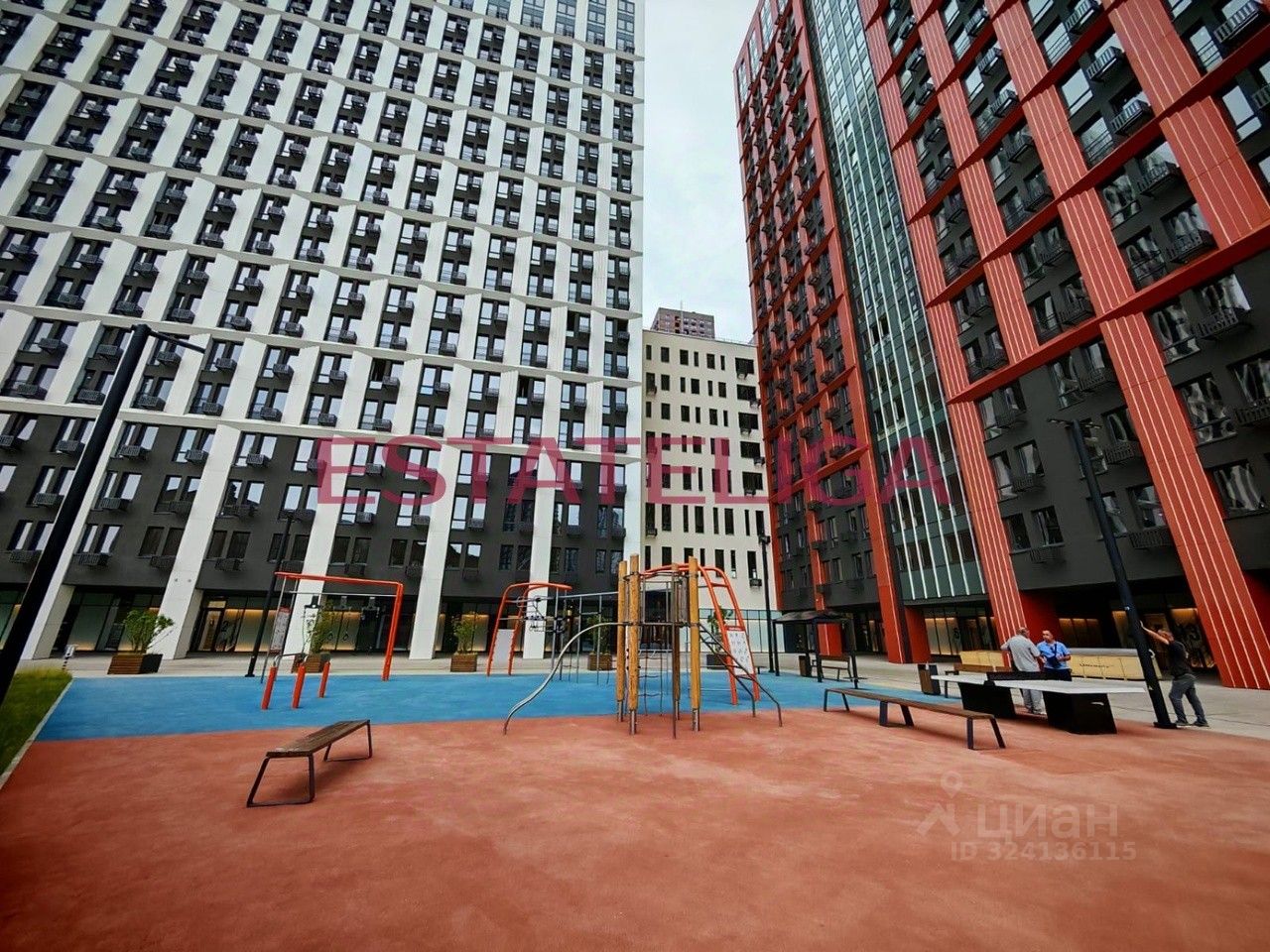 Продажа 3-комн квартиры на вторичном рынке Новоостаповская улица, 20