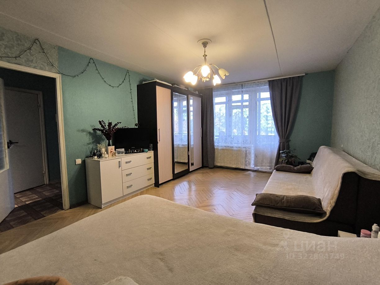 Продажа 1-комн квартиры на вторичном рынке Краснопутиловская улица, 106