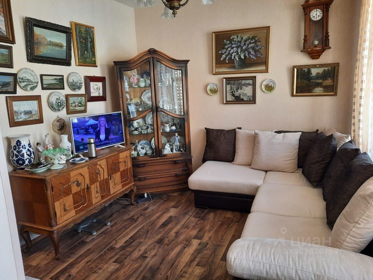 Продажа 2-комн квартиры на вторичном рынке Моховая улица, 22