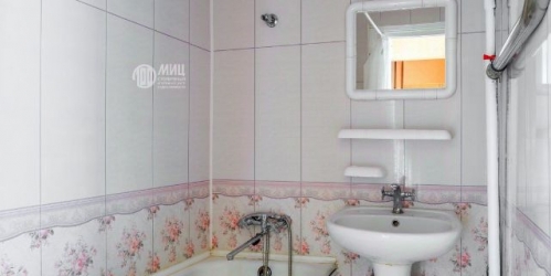 2-комн квартира улица Климашкина,  д. 21