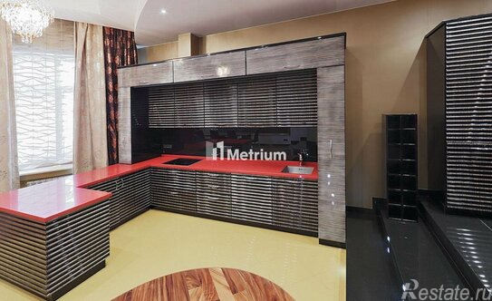 Продажа 5-комн квартиры на вторичном рынке Слесарный переулок,  д. 3