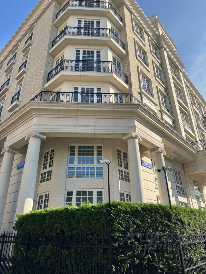 Продажа 6-комн квартиры на вторичном рынке улица Ефремова, 19к3