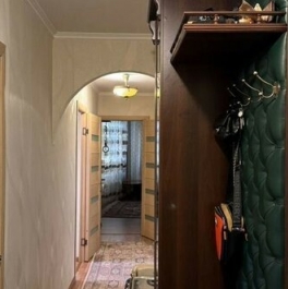 Продажа 3-комн квартиры на вторичном рынке улица Введенского,  д. 27 к2