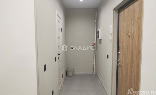 Продажа 1-комн квартиры на вторичном рынке Богатырский пр-кт,  д. 2А