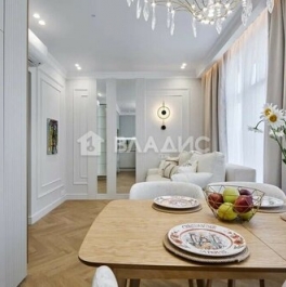 Продажа 3-комн квартиры на вторичном рынке Лисичанская улица,  д. 15 с1