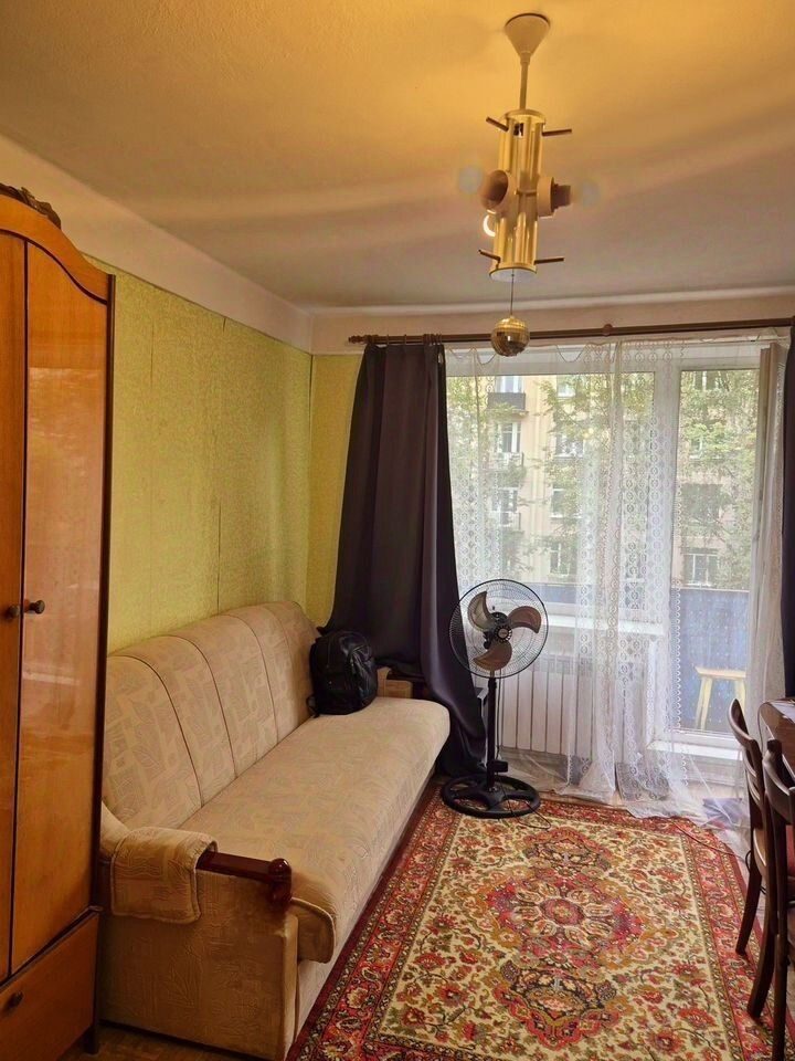 Продажа 2-комн квартиры на вторичном рынке улица Типанова, 17