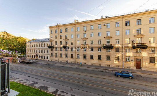 Продажа 3-комн квартиры на вторичном рынке 22-23-я линии В.О.,  д. 16 к6