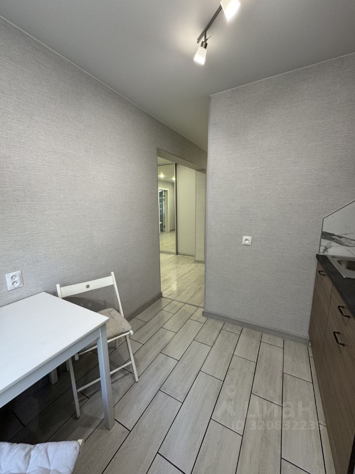 Продажа 2-комн квартиры на вторичном рынке Гранитная улица, 46