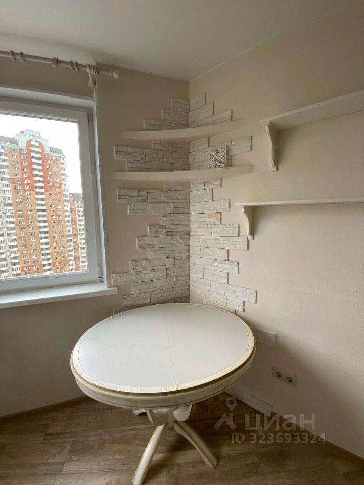 Продажа 2-комн квартиры на вторичном рынке улица Главмосстроя, 22к1