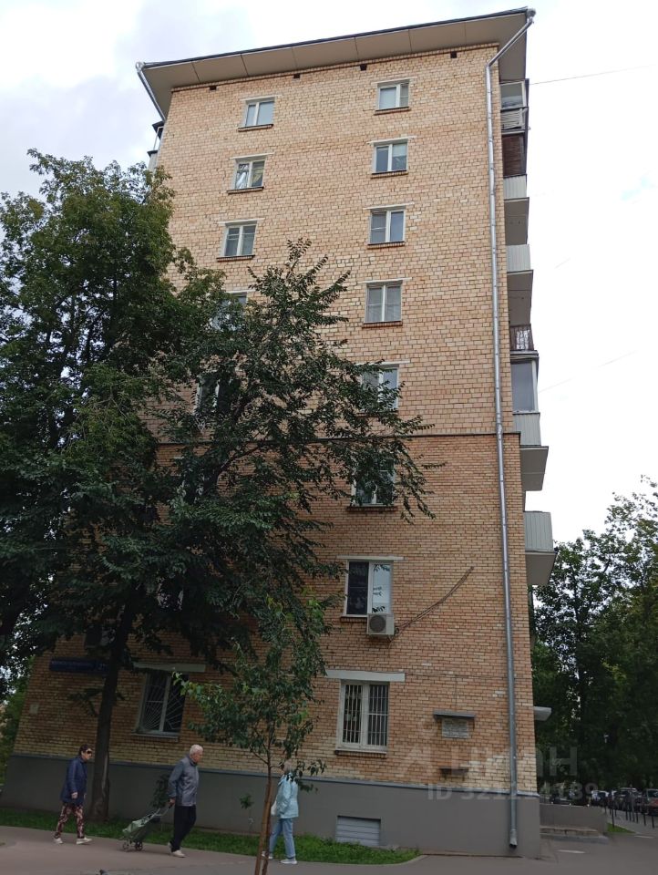 Продажа 2-комн квартиры на вторичном рынке улица Бориса Галушкина, 21