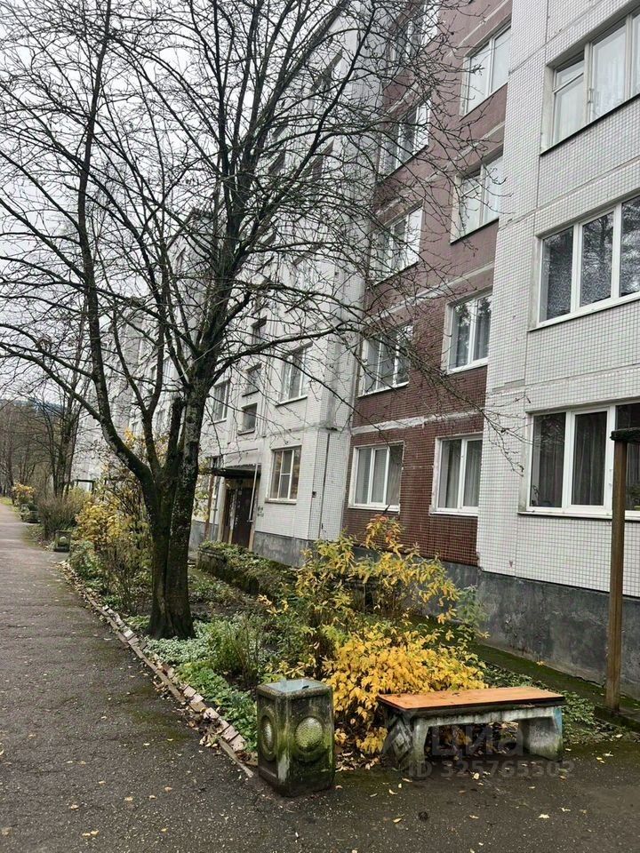 Продажа 1-комн квартиры на вторичном рынке Кингисепп, Восточная улица, 1