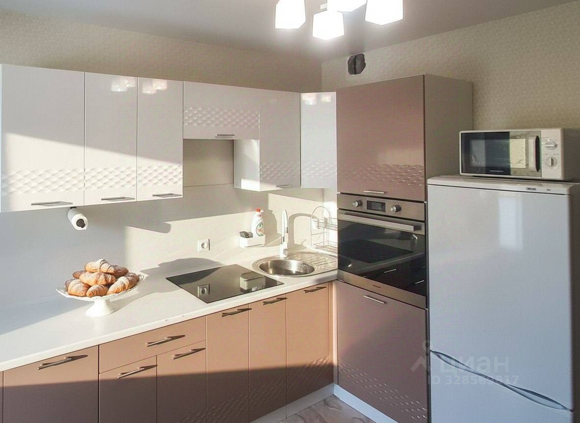 Продажа 2-комн квартиры на вторичном рынке пос. Янино-1, переулок Мельничный,  д. 1к1