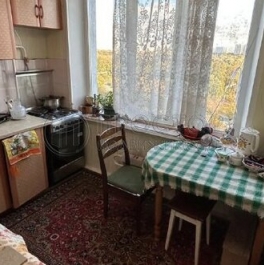 Продажа 2-комн квартиры на вторичном рынке Каспийская улица,  д. 10