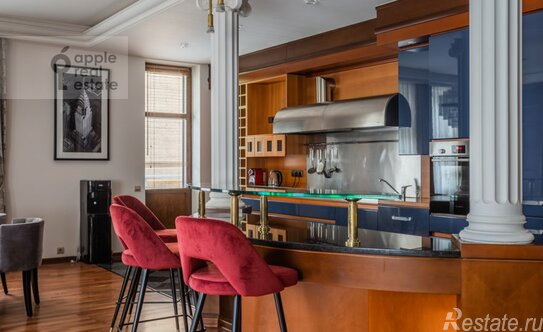 Аренда 2-комн квартиры на вторичном рынке Староконюшенный переулок,  д. 10А