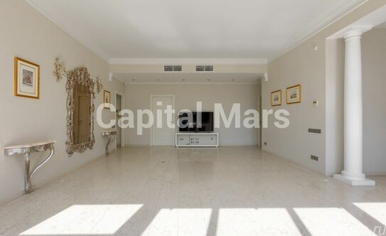 Аренда 4-комн квартиры на вторичном рынке Зачатьевский 1-й пер,  д. 21