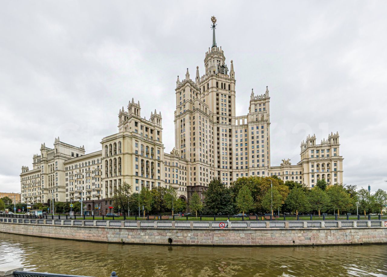Продажа 3-комн квартиры на вторичном рынке Котельническая набережная, 1/15кБ