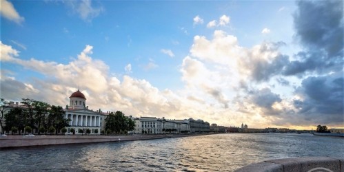 4-комн квартира Мартынова наб.,  д. 74