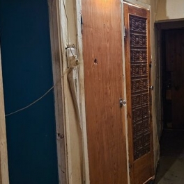 Продажа 4-комн квартиры на вторичном рынке улица Белы Куна,  д. 27