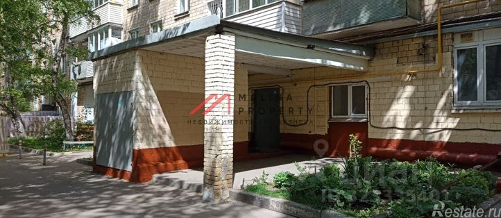 Продажа торгового помещения Севастопольский проспект,  д. 37