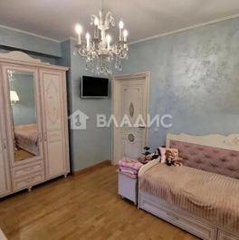 Продажа 3-комн квартиры на вторичном рынке Последний переулок,  д. 14