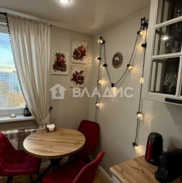 Продажа 3-комн квартиры на вторичном рынке улица Белышева,  д. 8 к1