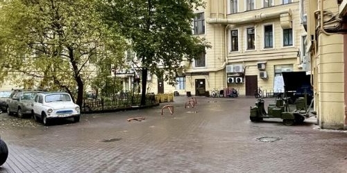 3-комн квартира улица Льва Толстого, 1-3Б