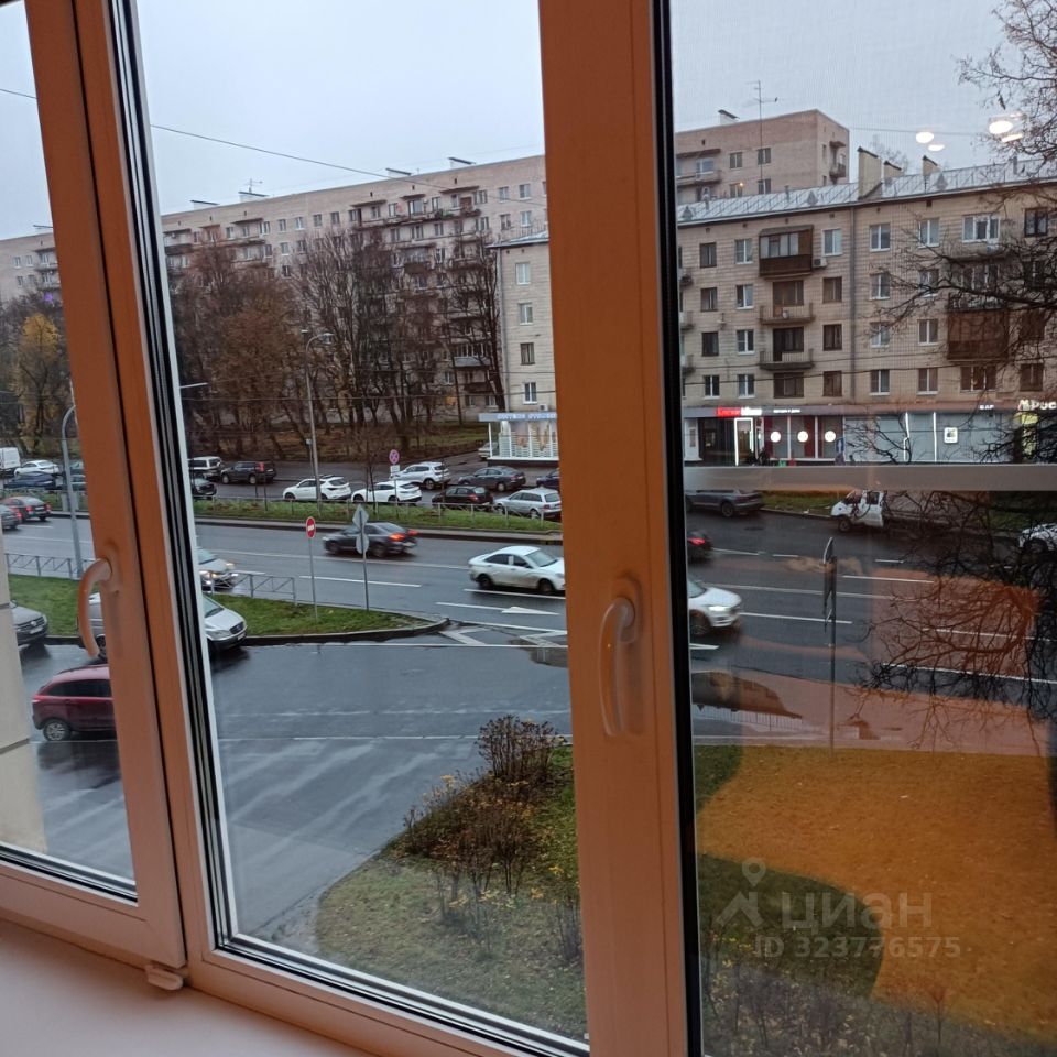 Продажа 3-комн квартиры на вторичном рынке Ланское ш,  д. 13