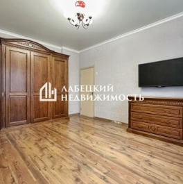 Продажа 3-комн квартиры на вторичном рынке улица Ефремова,  д. 22
