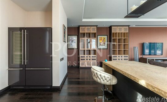 Аренда 2-комн квартиры на вторичном рынке Пречистенская набережная,  д. 17