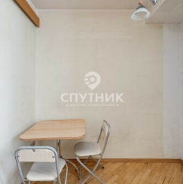 Продажа 2-комн квартиры на вторичном рынке Флотская улица,  д. 13 к3