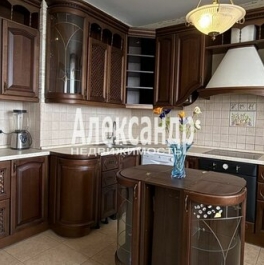 Продажа 4-комн квартиры на вторичном рынке Краснопутиловская ул,  д. 76,  к. 2