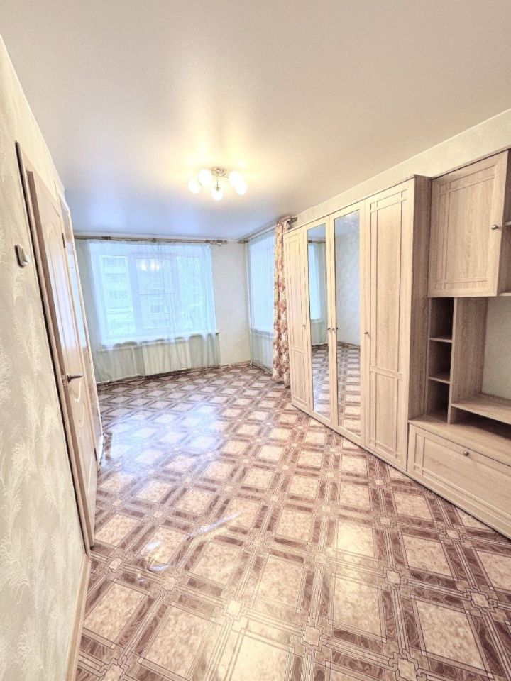 Продажа 1-комн квартиры на вторичном рынке пос. Понтонный, Южная улица, 15