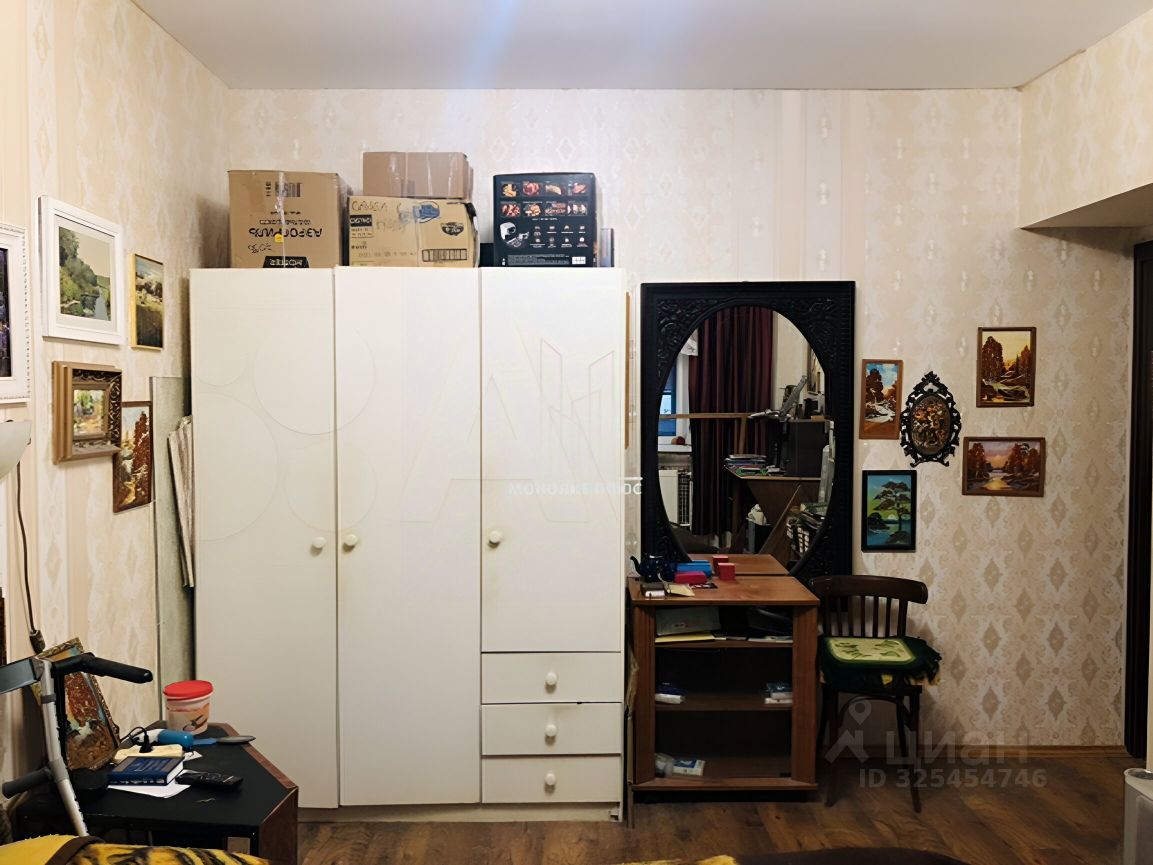 Продажа 3-комн квартиры на вторичном рынке улица Шелгунова,  д. 9к1